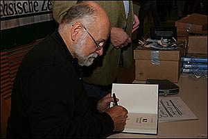 Kurt Diemberger signierte unz&auml;hlige B&uuml;cher